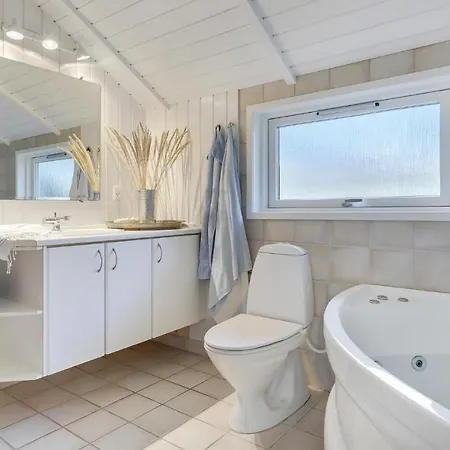 Beautiful In Nexo With Kitchen Holiday home Balke
