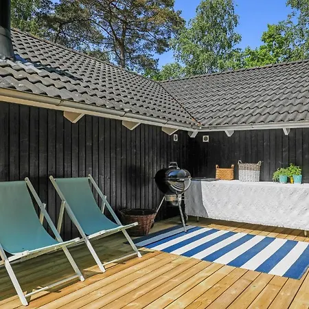 Holiday home Beautiful In Nexo With Kitchen *