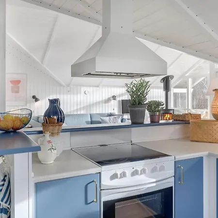 Holiday home Beautiful In Nexo With Kitchen
